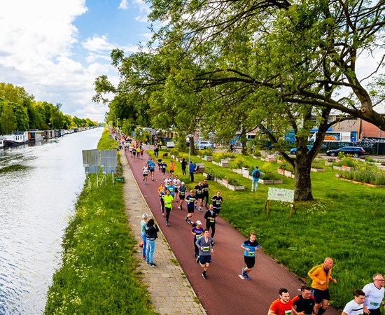 ¼ Utrecht Marathon deelnemers verkeerde kant opgestuurd